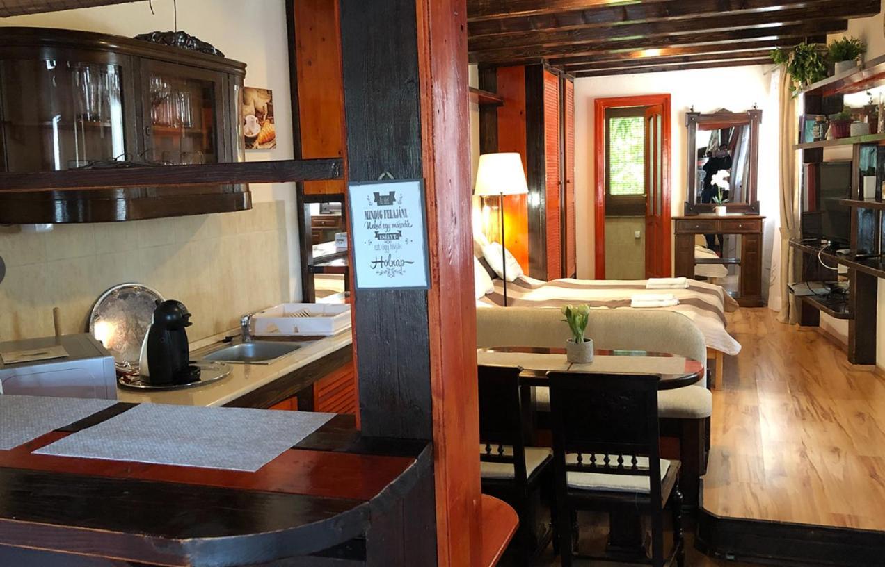 Hotel Barbizon Nyiregyhaza Ngoại thất bức ảnh