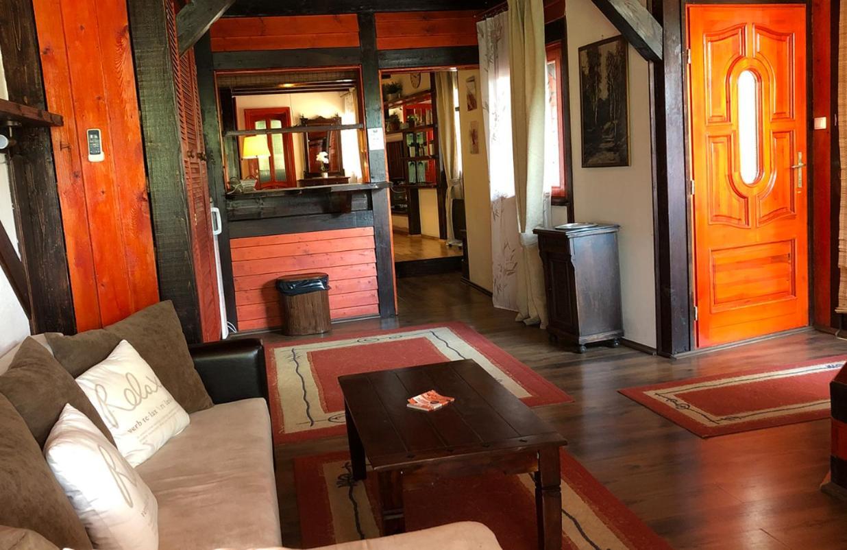 Hotel Barbizon Nyiregyhaza Ngoại thất bức ảnh