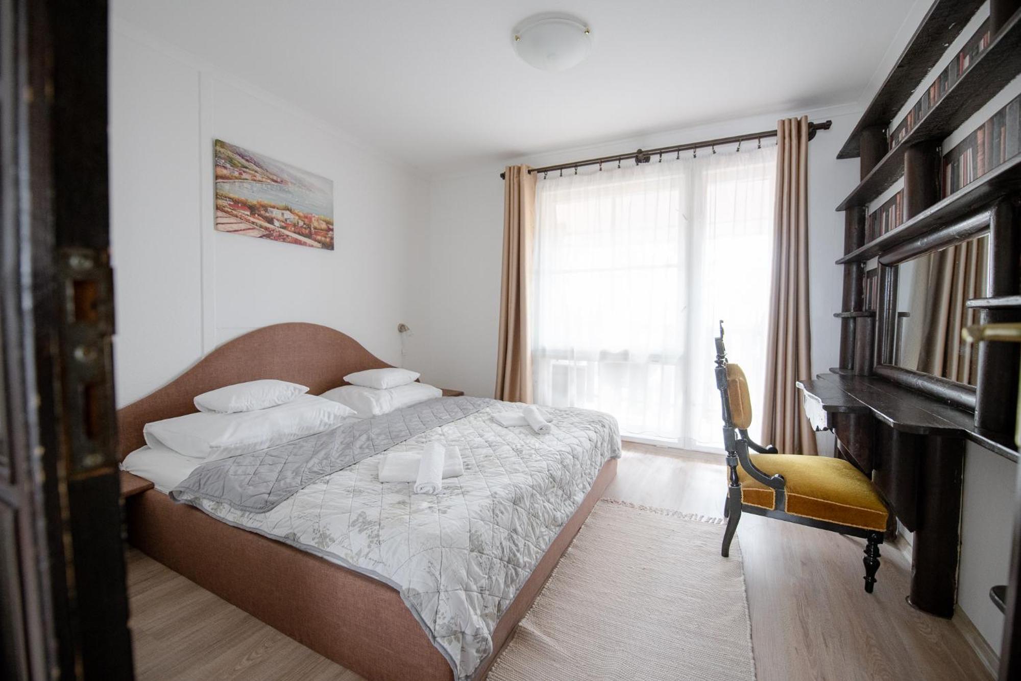 Hotel Barbizon Nyiregyhaza Ngoại thất bức ảnh