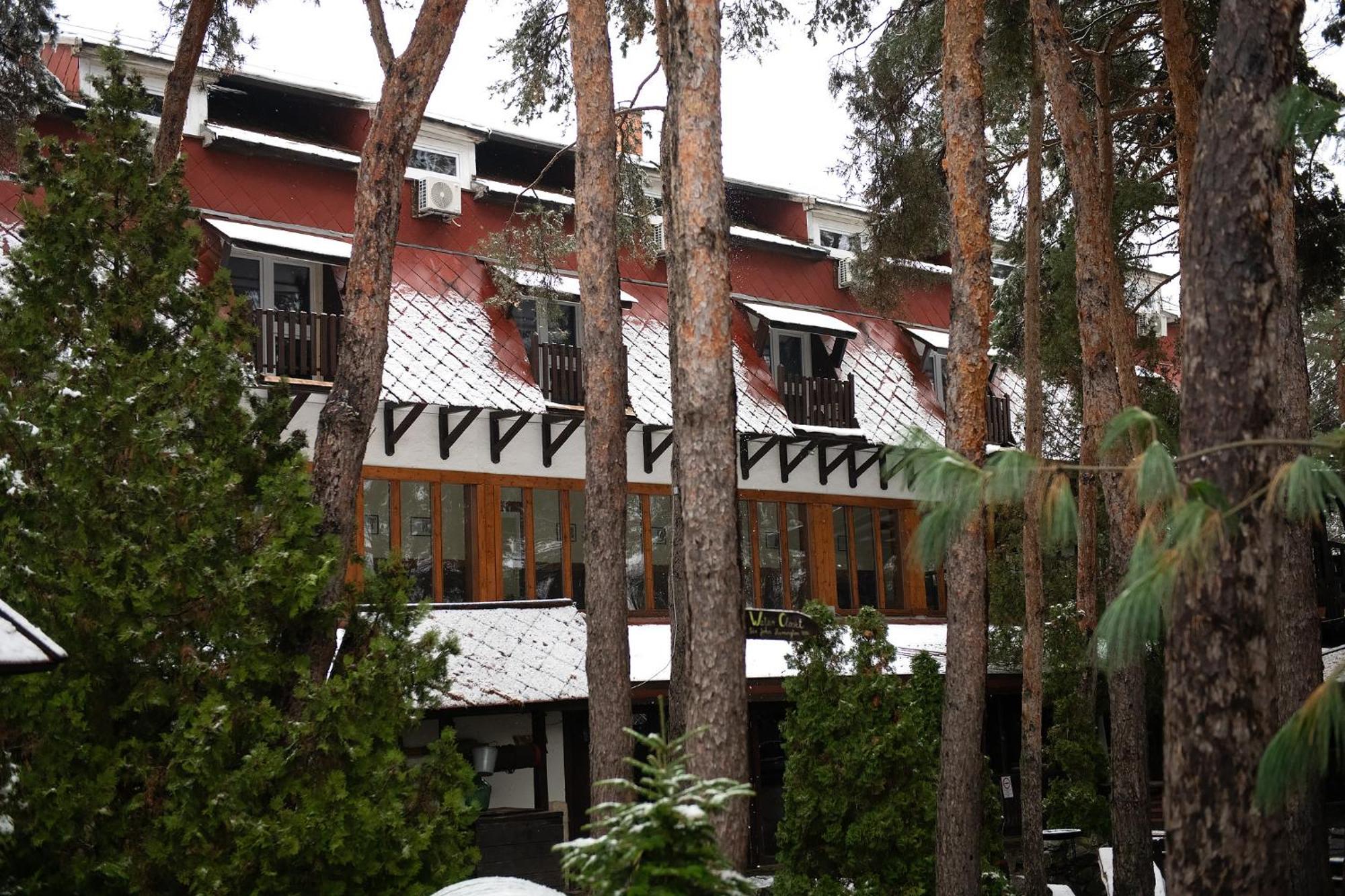 Hotel Barbizon Nyiregyhaza Ngoại thất bức ảnh